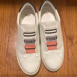 Fendi sneakers size 39